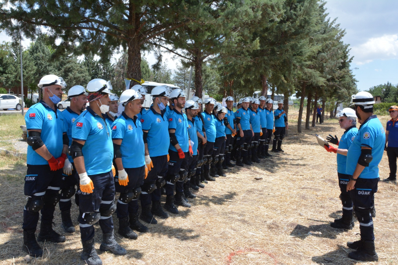 Dicle Üniversitesi Rektörü ve Yönetimi destek çıktı, özel güvenlik görevlisi ekip kurdu