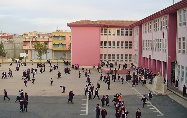 984 Okul ve Servis Çalışanı Sabıkalı Çıktı