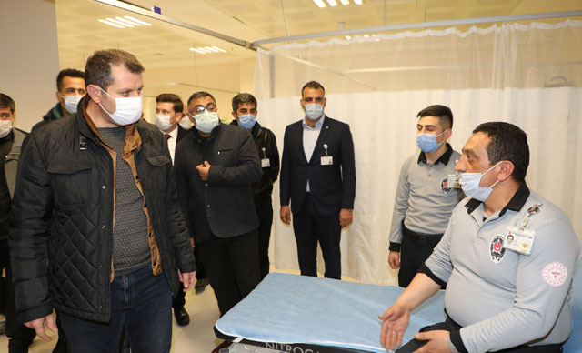 Hastane çalışanlarına saldıran şüphelilere çifte ceza