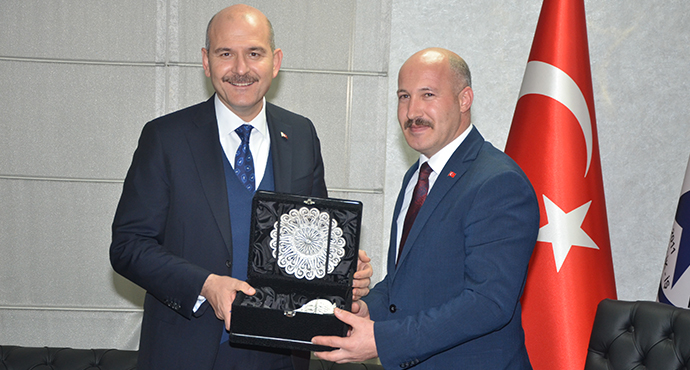 İçişleri Bakanı Soylu, Güvenlik-İş Sendikasını Ziyaret Etti