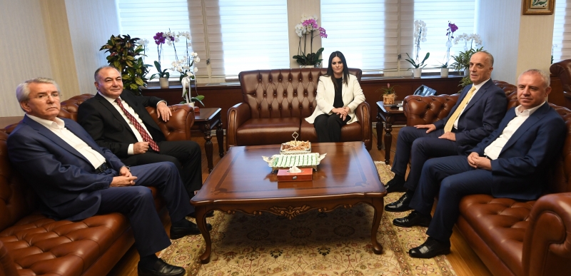 TÜRK-İŞ’ten Çalışma ve Sosyal Güvenlik Bakanı'na Hayırlı Olsun Ziyareti