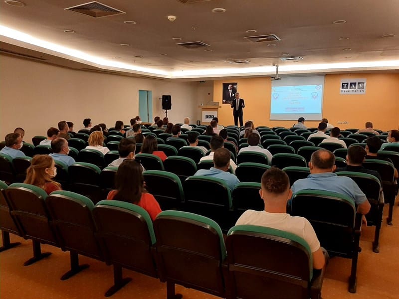 Havalimanlarında görev yapan güvenlik personeline eğitim verildi