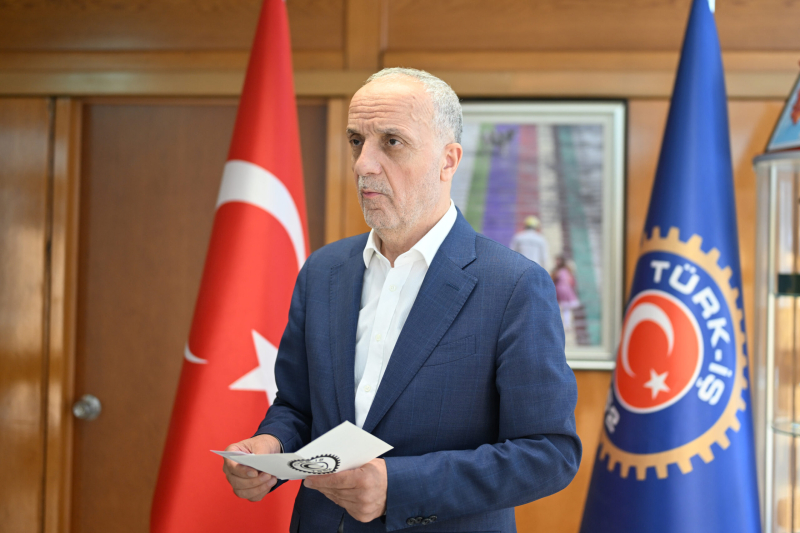 TÜRK-İŞ Başkanı Ergün ATALAY: ”Taşeron Sorunu Gündemden Çıkartılmalı”